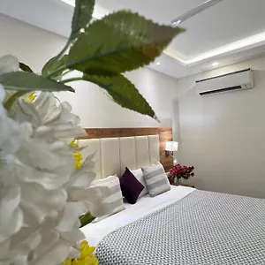 https://hotel-golf-view-suites.top-gurgaonhotels.com